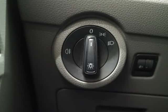 Volkswagen California (2020) thumbnail 36