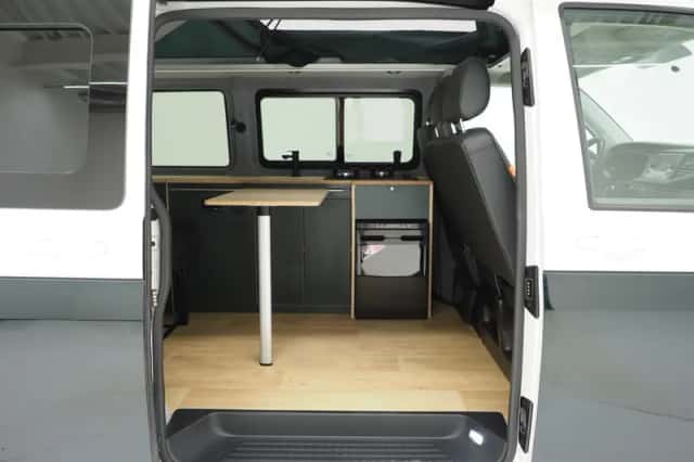 Volkswagen California (2020) thumbnail 49