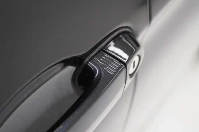 BMW 3-Serie (2016) thumbnail 15
