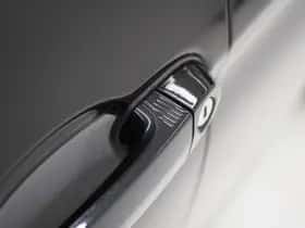BMW 3-Serie (2016) thumbnail 15