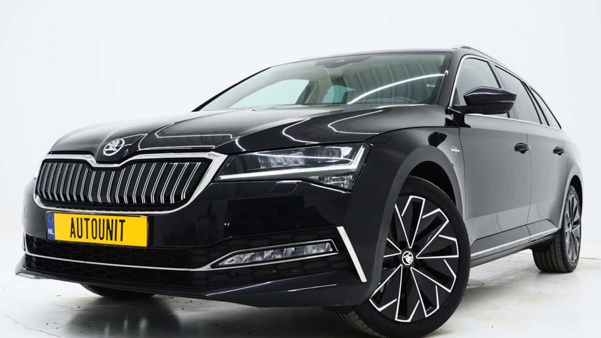 Škoda Superb (2022) — foto 1