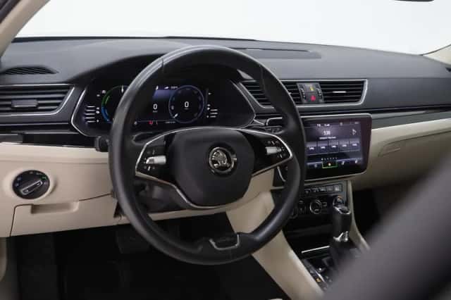 Škoda Superb (2022) thumbnail 17