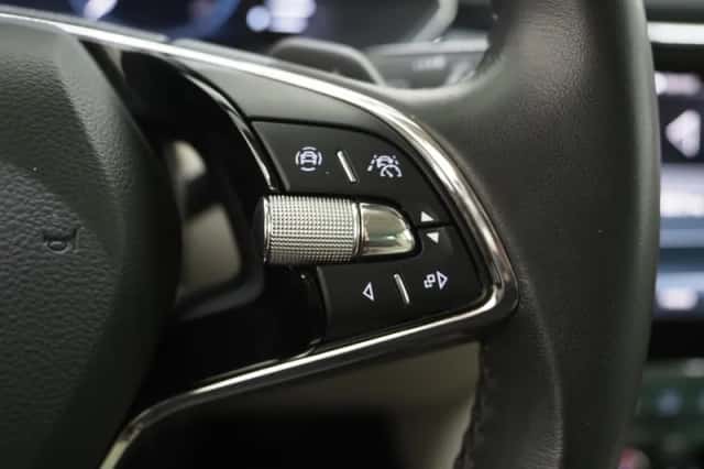 Škoda Superb (2022) thumbnail 25