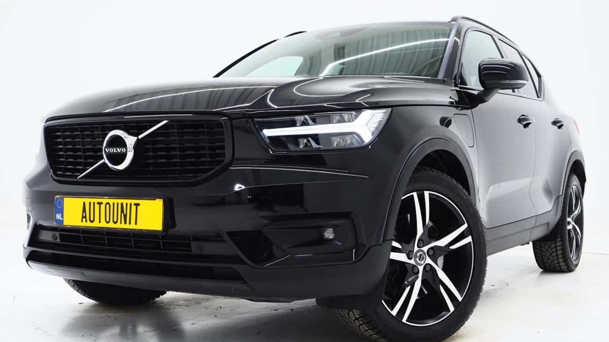 Volvo XC40 (2020) — foto 1
