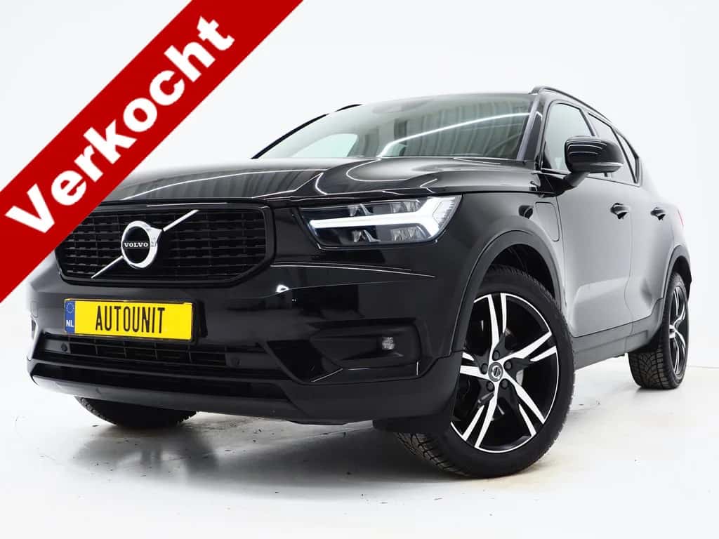Volvo XC40 (2020) — foto 1