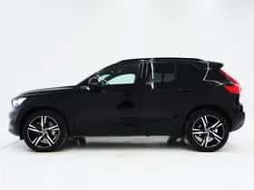 Volvo XC40 (2020) thumbnail 2