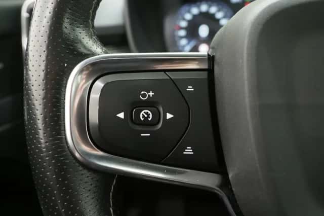 Volvo XC40 (2020) thumbnail 21