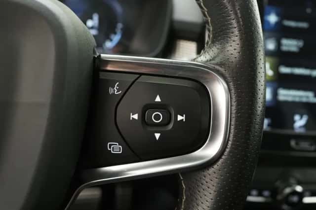 Volvo XC40 (2020) thumbnail 22