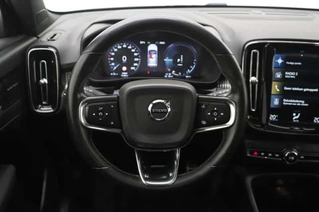 Volvo XC40 (2020) thumbnail 30
