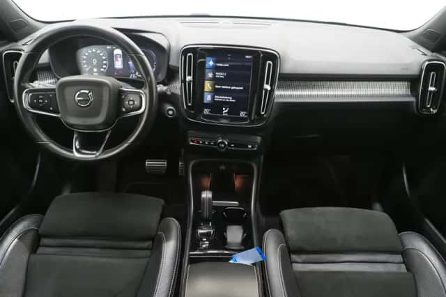 Volvo XC40 (2020) thumbnail 5