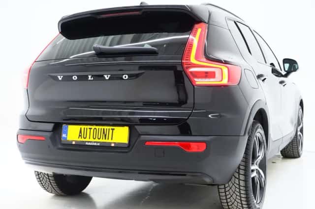 Volvo XC40 (2020) thumbnail 9