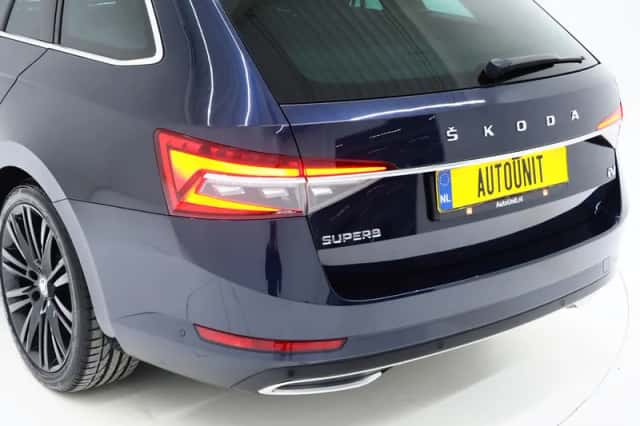 Škoda Superb (2020) thumbnail 14