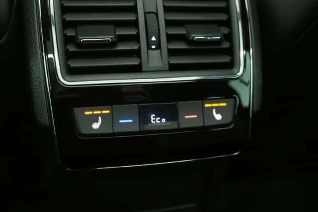 Škoda Superb (2020) thumbnail 40
