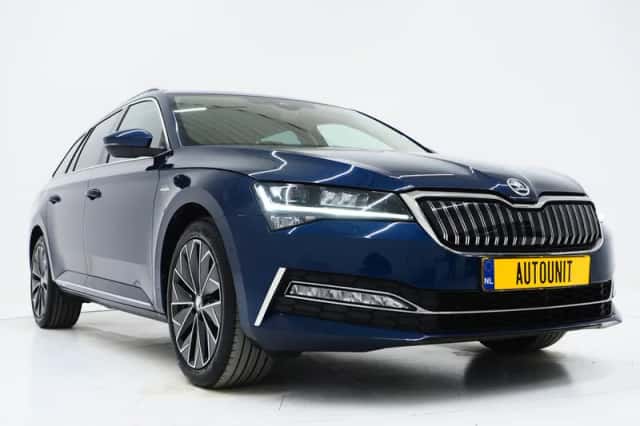 Škoda Superb (2022) thumbnail 11