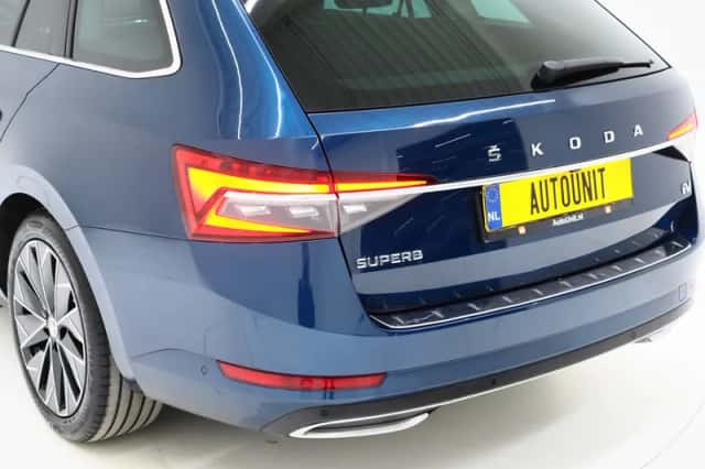 Škoda Superb (2022) thumbnail 14