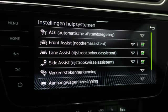 Škoda Superb (2022) thumbnail 33
