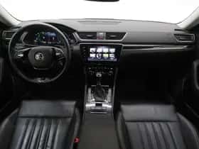 Škoda Superb (2022) thumbnail 5