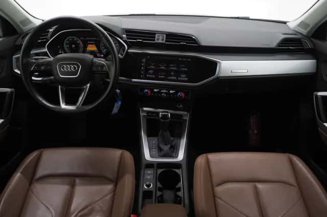 Audi Q3 (2022) thumbnail 5