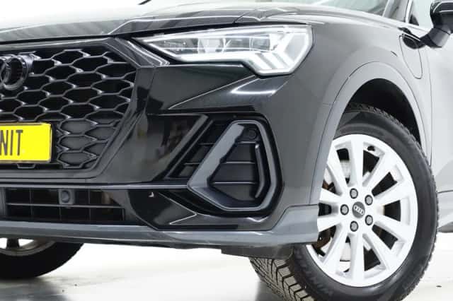 Audi Q3 (2022) thumbnail 6