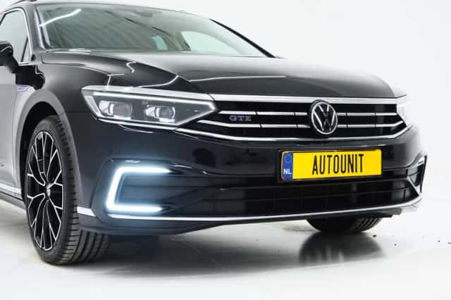 Volkswagen Passat (2022) thumbnail 11