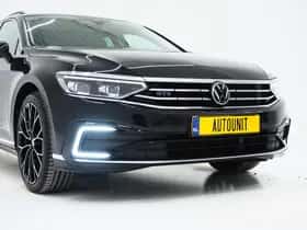 Volkswagen Passat (2022) thumbnail 11