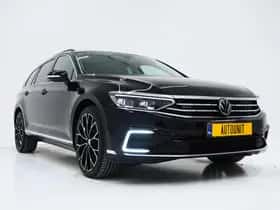 Volkswagen Passat (2022) thumbnail 12
