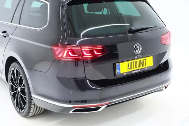 Volkswagen Passat (2022) thumbnail 14