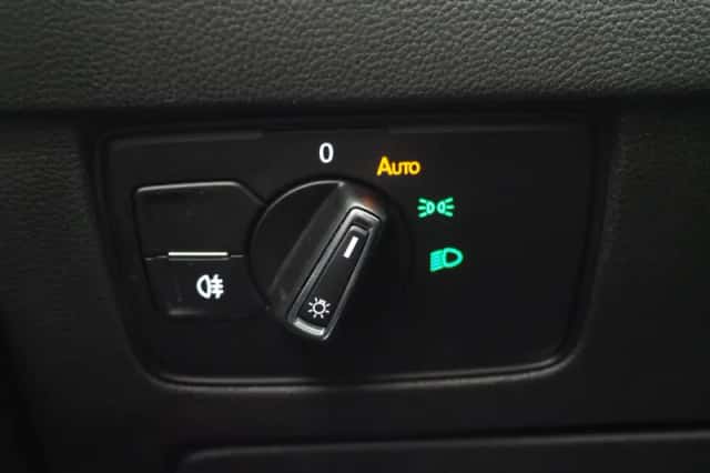 Volkswagen Passat (2022) thumbnail 21