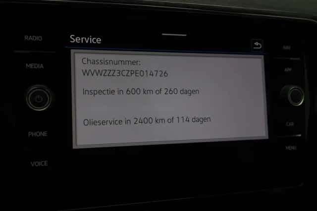 Volkswagen Passat (2022) thumbnail 32