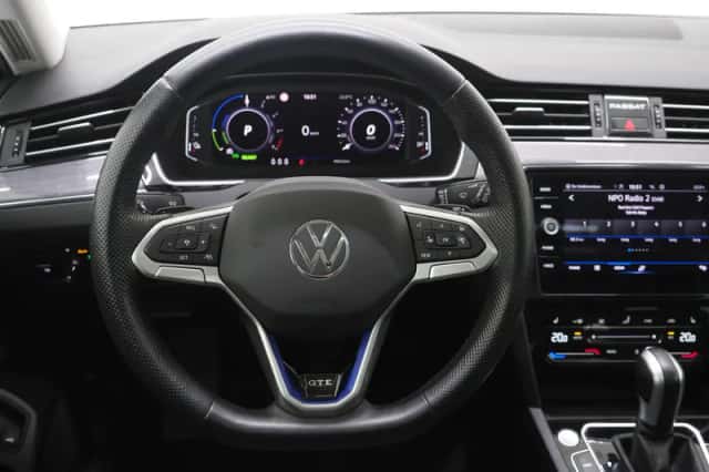 Volkswagen Passat (2022) thumbnail 37