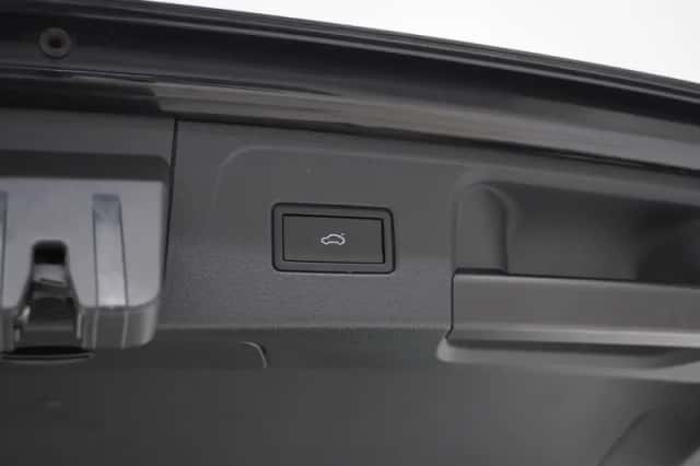 Volkswagen Passat (2022) thumbnail 41