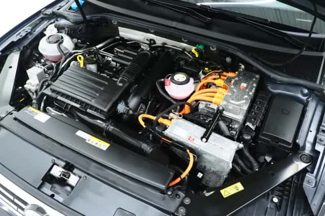 Volkswagen Passat (2022) thumbnail 7