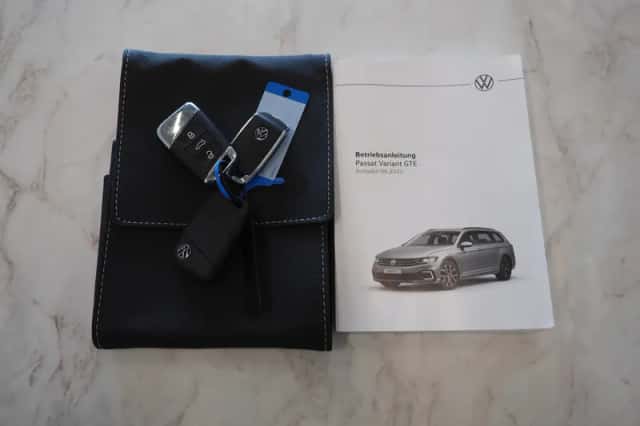 Volkswagen Passat (2022) thumbnail 8