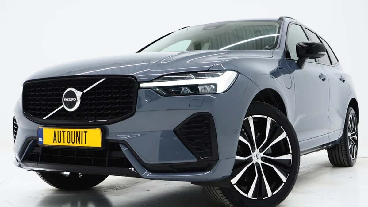 Volvo XC60 (2022) — foto 1