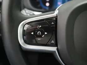 Volvo XC60 (2022) thumbnail 25
