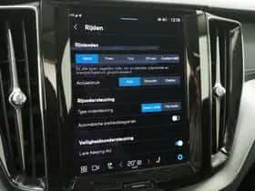 Volvo XC60 (2022) thumbnail 33