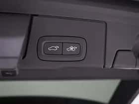 Volvo XC60 (2022) thumbnail 44