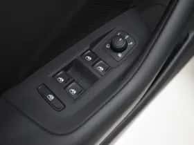 Volkswagen Passat (2025) thumbnail 17