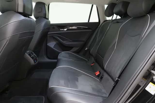 Volkswagen Passat (2025) thumbnail 39
