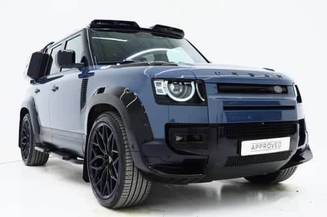 Land Rover Defender (2021) thumbnail 12