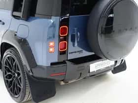 Land Rover Defender (2021) thumbnail 14