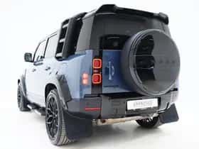 Land Rover Defender (2021) thumbnail 3