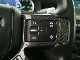 Land Rover Defender (2021) thumbnail 25