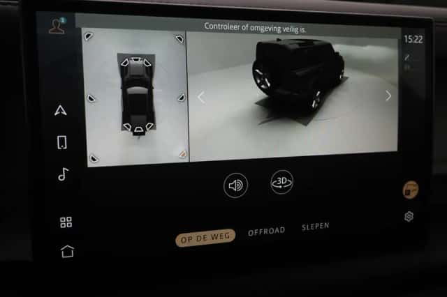 Land Rover Defender (2021) thumbnail 30