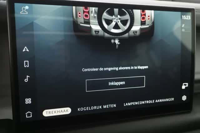 Land Rover Defender (2021) thumbnail 34