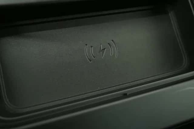 Land Rover Defender (2021) thumbnail 37