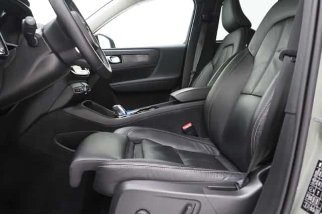 Volvo XC40 (2022) thumbnail 18