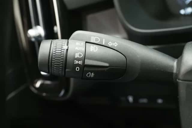 Volvo XC40 (2022) thumbnail 24