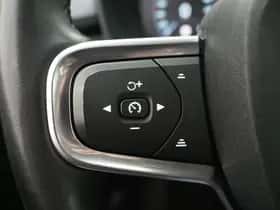 Volvo XC40 thumbnail 25