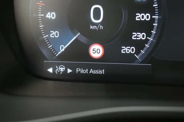 Volvo XC40 (2022) thumbnail 30